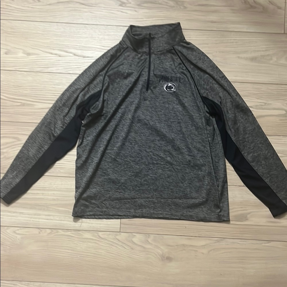 Colosseum Black and Gray Athletic Pullover (Penn State)
